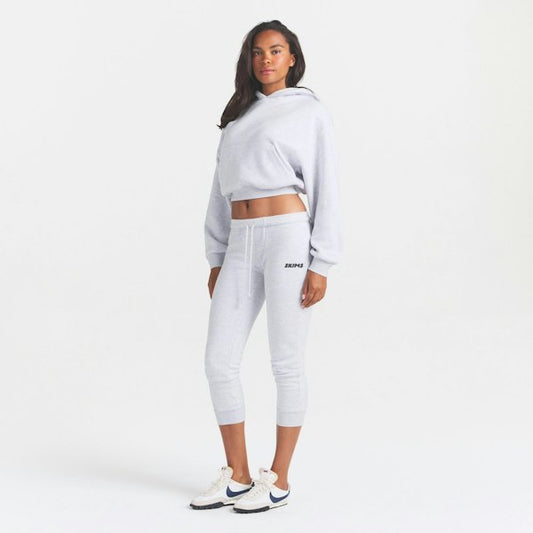 legging with embossed logo