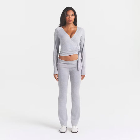 ESSENTIAL KNIT wrap sweater