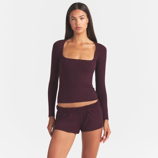 scoop neck long sleeve top