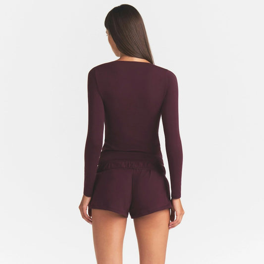 scoop neck long sleeve top