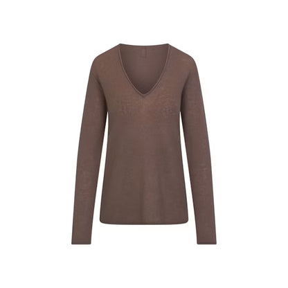 v-neck pullover