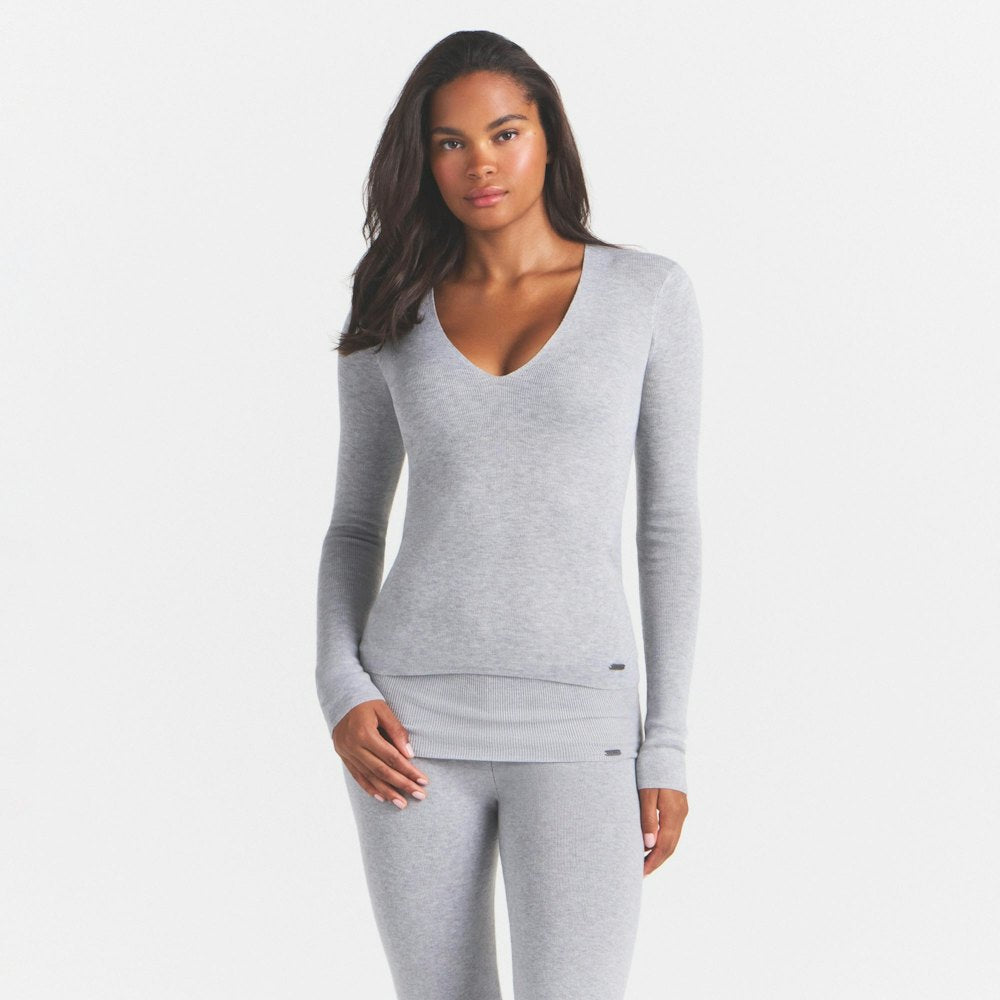 long sleeve v neck