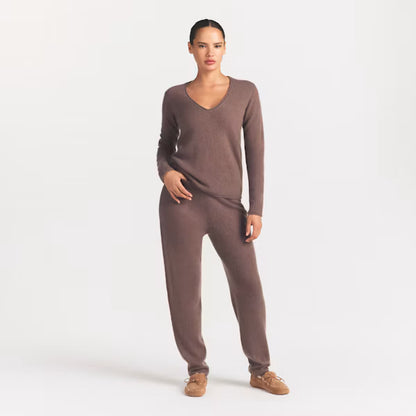 v-neck pullover