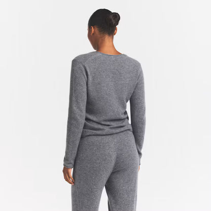 v-neck pullover