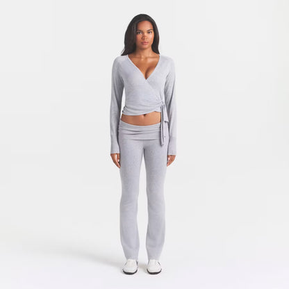 ESSENTIAL KNIT wrap sweater